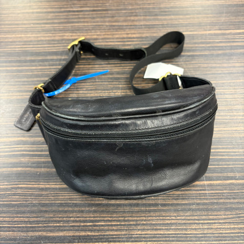 Vist Large View of Product Image Which is Used Vintage Coach Small Leather Beltbag