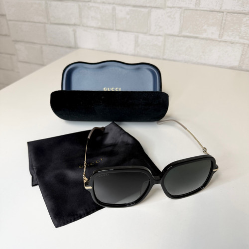 Vist Large View of Product Image Which is Used Gucci Sunglasses