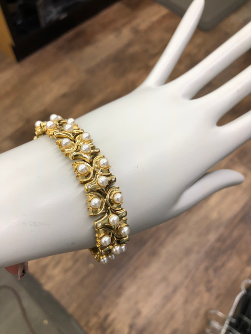 Vist Large View of Product Image Which is Used Unbranded Bracelet