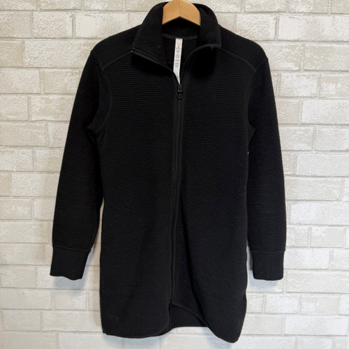 Vist Large View of Product Image Which is Used Lululemon Athletica Active Sweatshirt S-4/6