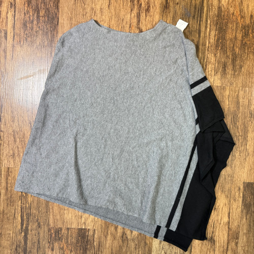 Vist Large View of Product Image Which is Used Gibson & Latimer Short Sleeve Top S-4/6