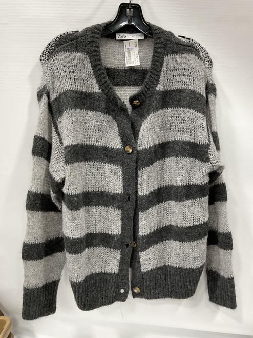 Vist Large View of Product Image Which is Used Zara Lightweight Sweater L-12/14
