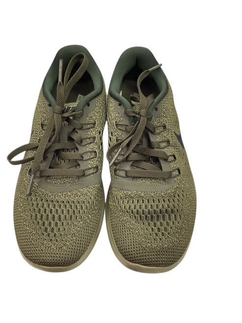 Vist Large View of Product Image Which is Used Nike Performance Shoes 6