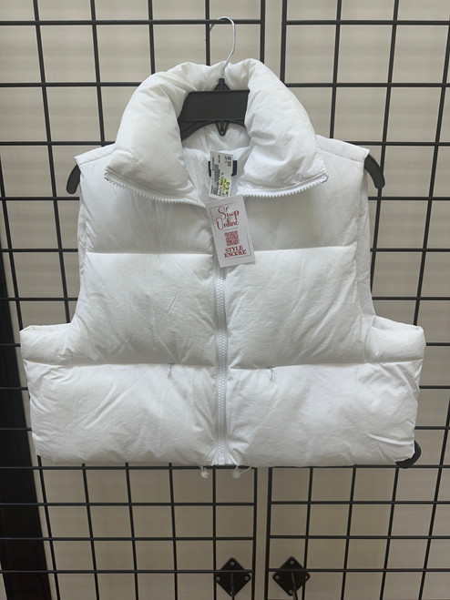 Vist Large View of Product Image Which is Used Simply Southern Lightweight Vest XL-16