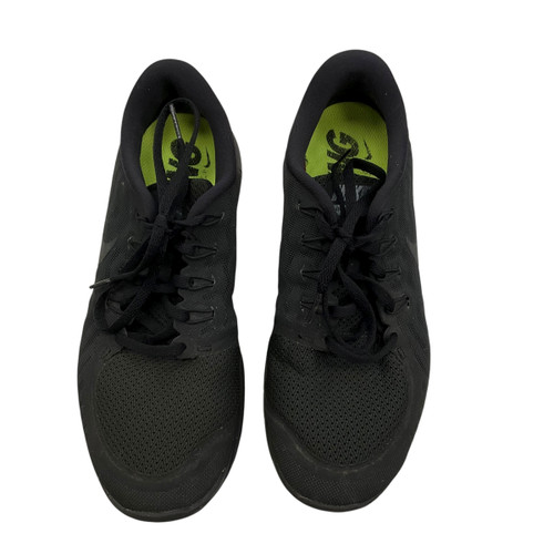 Vist Large View of Product Image Which is Used Nike Performance Shoes 9