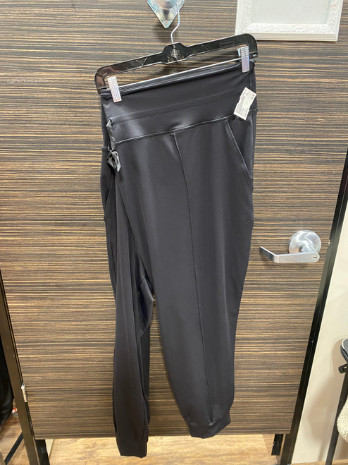 Vist Large View of Product Image Which is Used Old Navy Active Pant 24-37