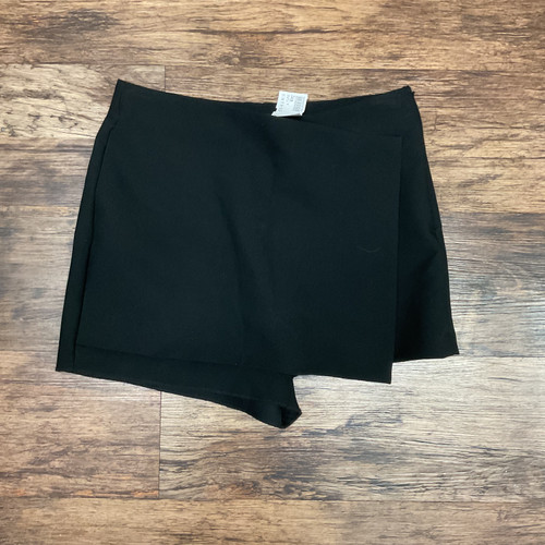 Vist Large View of Product Image Which is Used Zara Shorts M 8-10/28-30