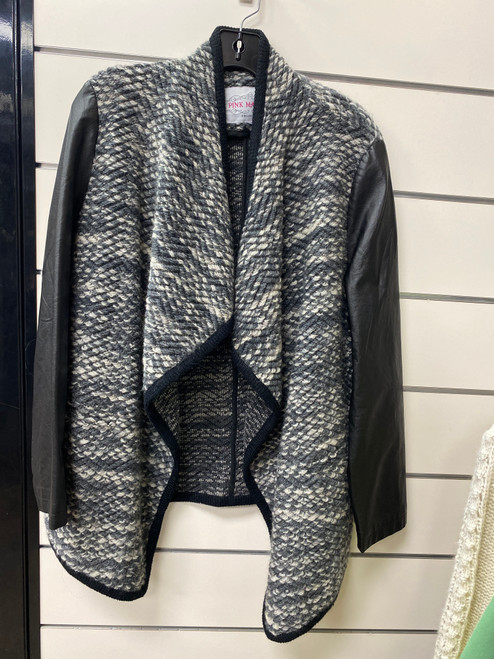 Vist Large View of Product Image Which is Used Pink Martini Short Light Jacket M-8/10