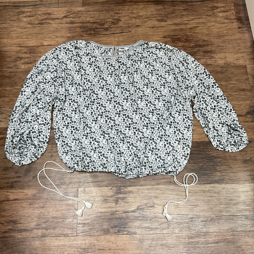 Vist Large View of Product Image Which is Used Max Studio Long Sleeve Top XL-16