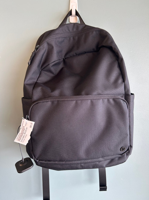 Vist Large View of Product Image Which is Used Lululemon Athletica Xlarge Handbag