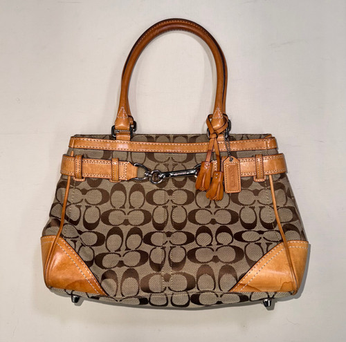 Vist Large View of Product Image Which is Used Coach Small Handbag