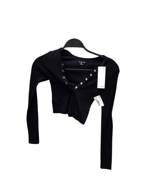 Vist Large View of Product Image Which is Out from under Long Sleeve Top S-4/6