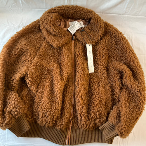 Vist Large View of Product Image Which is Used Mustard Seed Short Light Jacket S-4/6