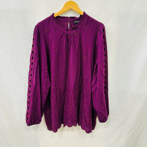 Vist Large View of Product Image Which is Used Torrid Long Sleeve Top 3X-22