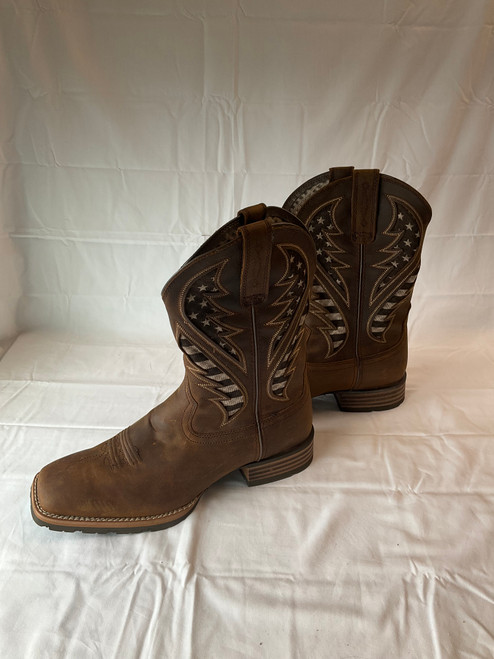 Vist Large View of Product Image Which is Used Unbranded Mens Winter Boots 12