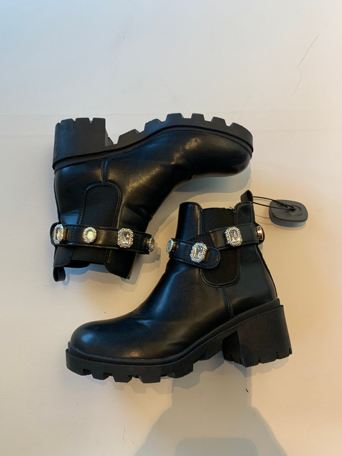 Vist Large View of Product Image Which is Used Unbranded Ankle Boots 11.5