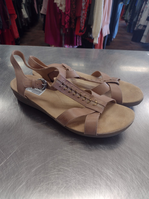 Vist Large View of Product Image Which is Used Naturalizer Sandals 11