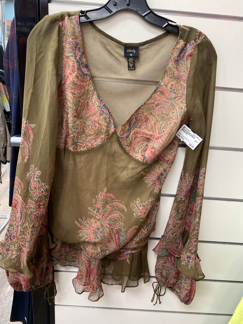 Vist Large View of Product Image Which is Used Unbranded Long Sleeve Top S-4/6