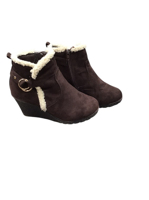 Vist Large View of Product Image Which is Used Unbranded Ankle Boots 6
