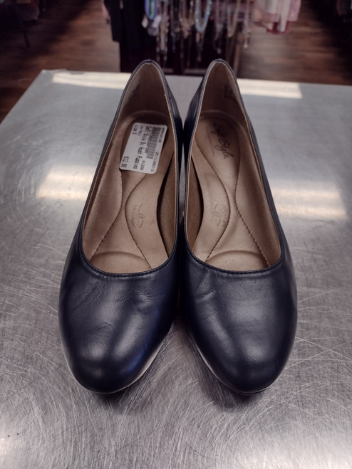 Vist Large View of Product Image Which is Used Soft Style By Hush Puppies Low Heels 8