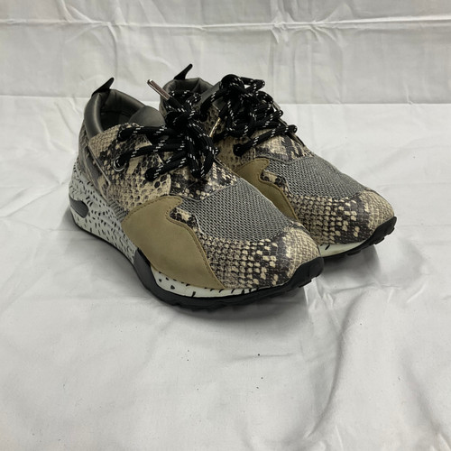 Vist Large View of Product Image Which is Used Steve Madden Performance Shoes 7