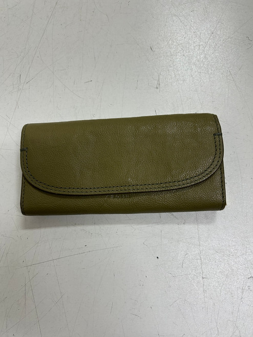 Vist Large View of Product Image Which is Used Fossil Wallet