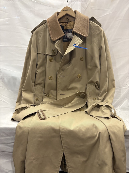 Vist Large View of Product Image Which is Used Burberry Trench Coat