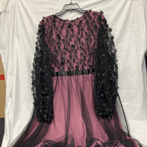 Vist Large View of Product Image Which is Used Shein Long Dress F 4X-24