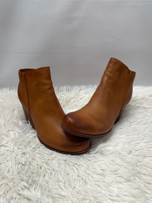 Vist Large View of Product Image Which is Used Kork-Ease Ankle Boots 11