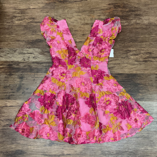 Vist Large View of Product Image Which is Used Selfie Leslie Short Dress B M-8/10