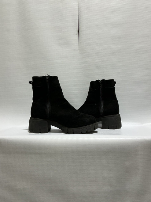 Vist Large View of Product Image Which is Used Unbranded Ankle Boots 8