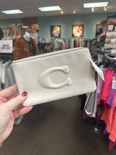 Vist Large View of Product Image Which is Used Coach Leather Wristlet