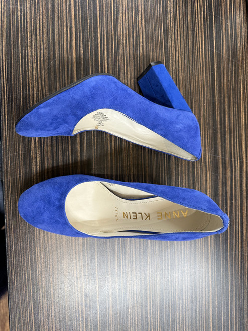 Vist Large View of Product Image Which is Used Anne Klein Low Heels 6.5