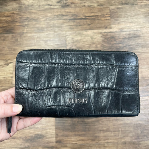 Vist Large View of Product Image Which is Used Versace Leather Wallet