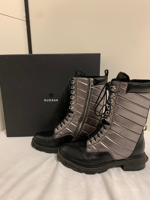 Vist Large View of Product Image Which is Used Unbranded Ankle Boots 6