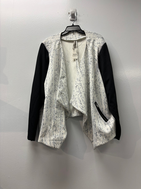 Vist Large View of Product Image Which is Used Penningtons Blazer 6X-28/30