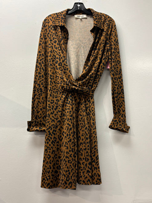 Vist Large View of Product Image Which is Used Diane Von Furstenberg Short Dress B L-12/14