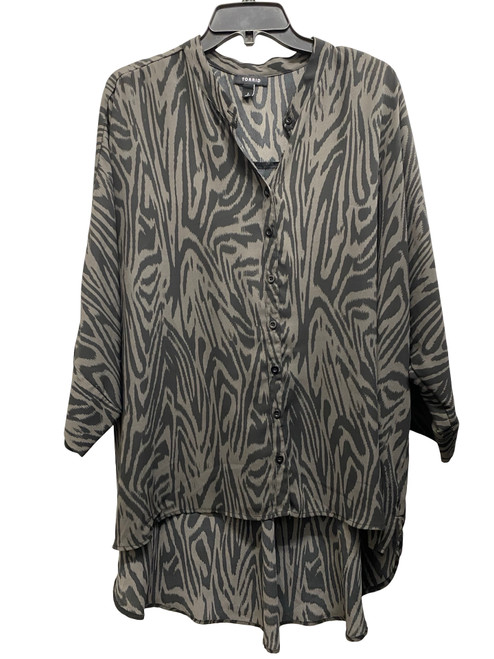 Vist Large View of Product Image Which is Used Torrid Short Sleeve Top 2X-20