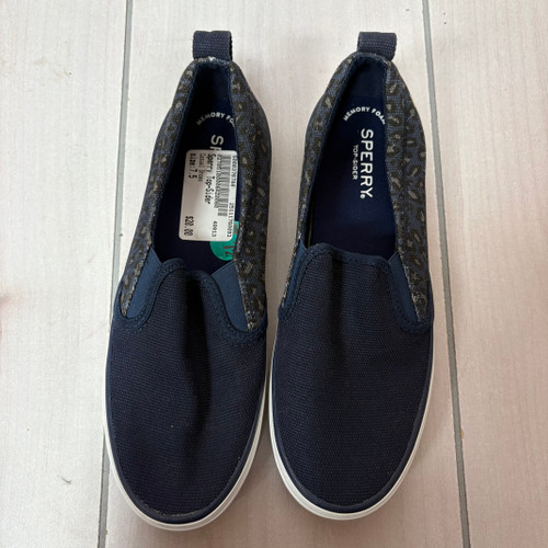 Vist Large View of Product Image Which is Used Sperry Top-Sider Casual Shoes 7.5