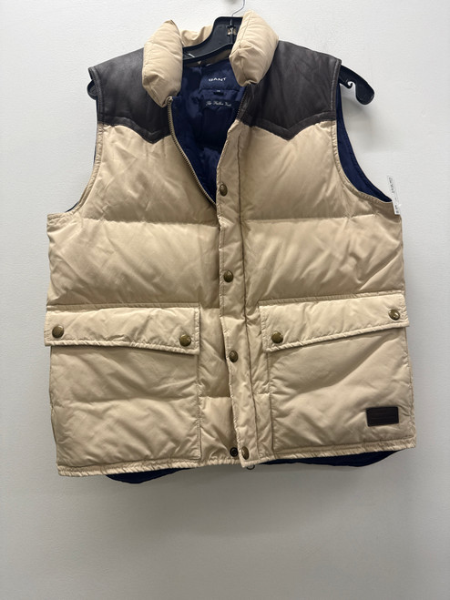 Vist Large View of Product Image Which is Used Cream Gant Heavyweight Vest XS-0/2