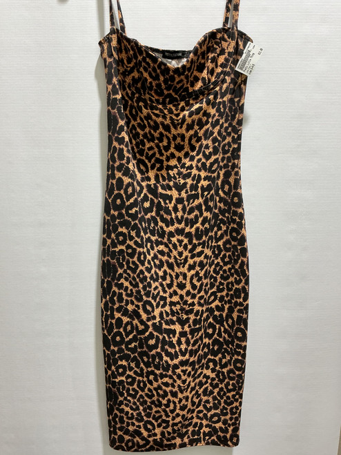 Vist Large View of Product Image Which is Used Pretty Little Thing Long Dress F S-4/6