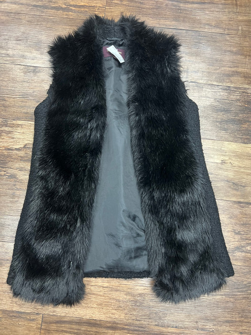 Vist Large View of Product Image Which is Used Johnston & Murphy faux fur vest  XS-0/2