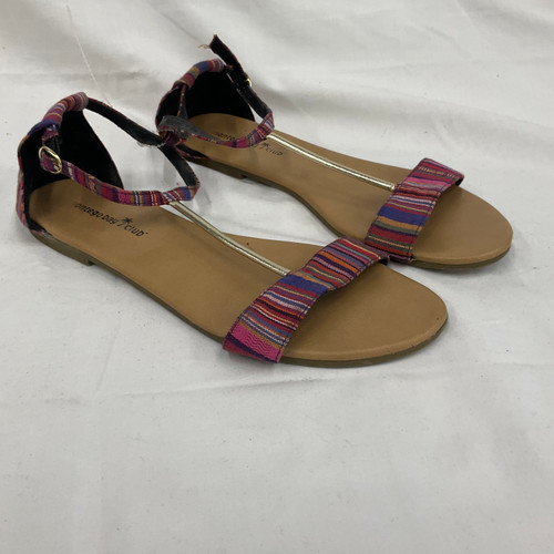 Vist Large View of Product Image Which is Used Montego Bay Club Sandals 8.5
