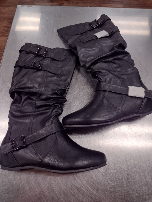 Vist Large View of Product Image Which is Used Unbranded Tall Boots 11