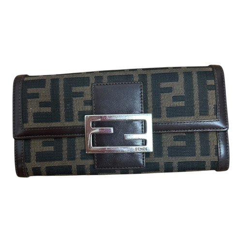 Vist Large View of Product Image Which is Used Fendi Wallet