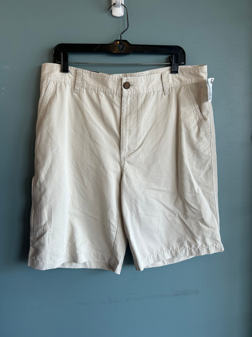 Vist Large View of Product Image Which is Used G.H. Bass & Co. Mens Shorts 34W