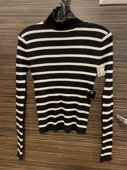 Vist Large View of Product Image Which is Used Zara Long Sleeve Top S-4/6