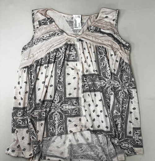 Vist Large View of Product Image Which is Used POL Sleeveless Top M-8/10