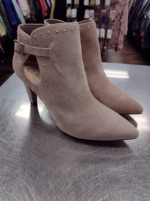 Vist Large View of Product Image Which is Used Bella Vita  Ankle Boots 9.5