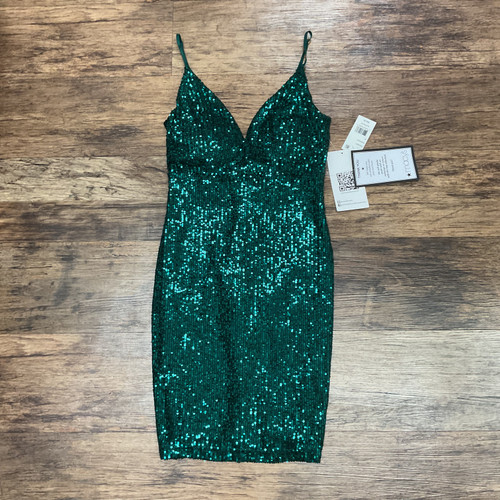 Vist Large View of Product Image Which is Used Emerald Sundae Short Dress B M-8/10
